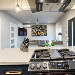 Fam Friendly 2bd 8min From Airport, 4min From Sofi Villa Los Angeles